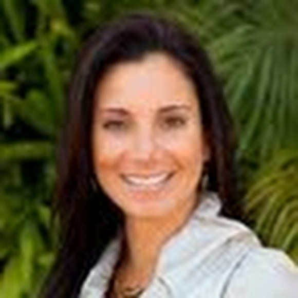 Meet your Posher, Roxy - Picture 1 of 1